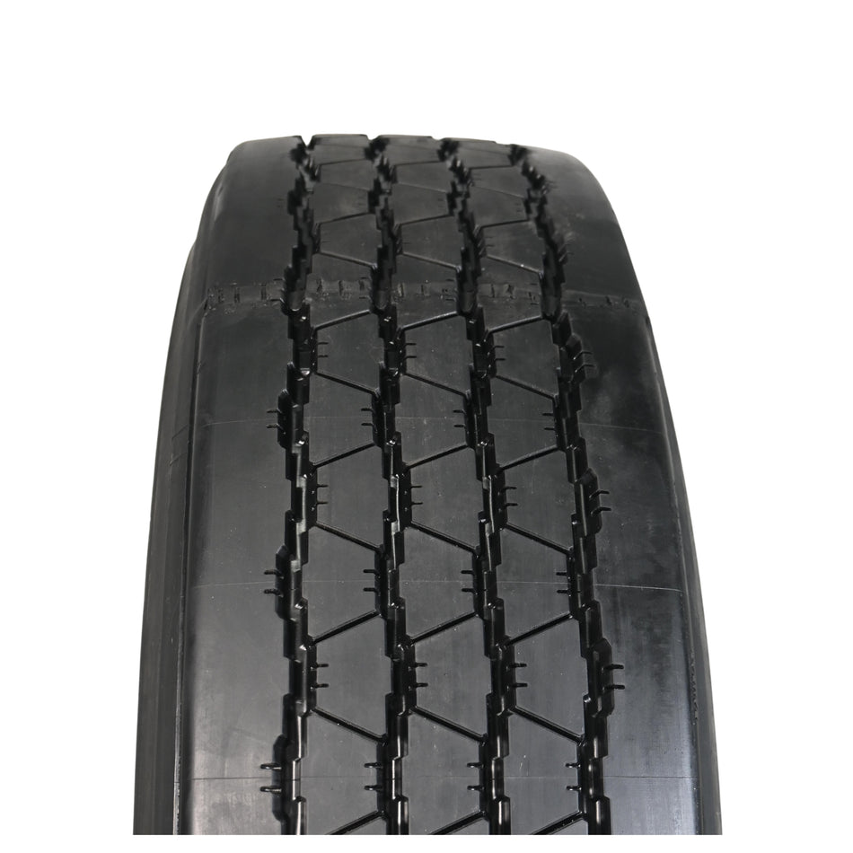 Bandag Retread 16-Ply - Tread 11/32" - Trailer Tire